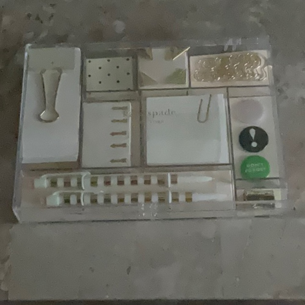 KATE SPADE “Tackle Box” Desk Accessories